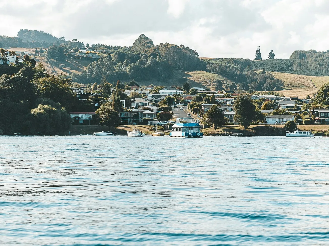 Person Missing After Lake Taupō Jetski Incident