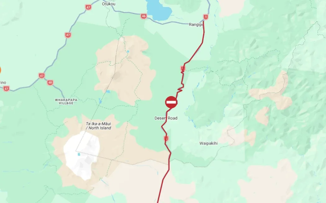 State Highway 1 Desert Road between Rangipo and Waiouru closed after truck, car crash